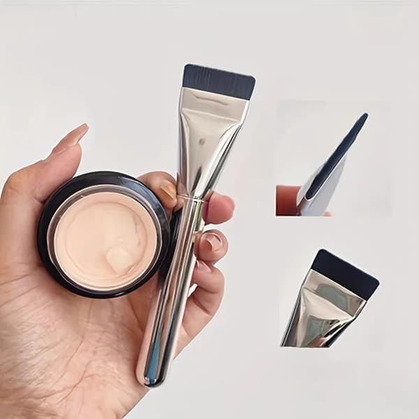 1/2 st Multi-Användning Foundation Ultrafin, Hypoallergen Nylonborst Oval Foundation Borste - Perfekt för Ansiktskonturering 2Pc Silver