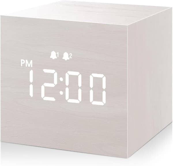 SCSYV Digital Väckarklocka, med LED-display i trä, dubbla larm, 2,5 tums kubisk liten mini-träklocka för sovrum, nattduksbord vit White