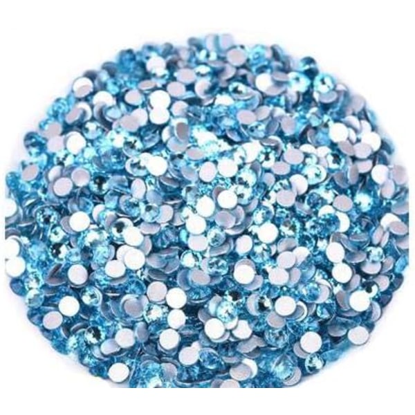 Glue Fix Flatback Rhinestones Glas Diamantes Gems til Nail Art (ss20 576pcs, Aquamarine)