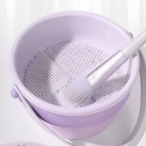 Meikkiharjan puhdistusaine silikoniharjan pidike - 3 in 1 harjanpuhdistusaine, silikoniharjan puhdistuslaatikko puhdistukseen ja meikkisieni (violetti)
