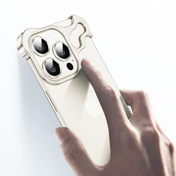 Unikt metalramme-etui + linsebeskytter til iPhone 15