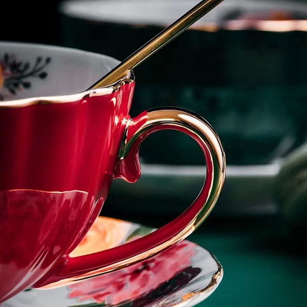Tekopper med underkopper og ske, 2 sæt af 8 oz blomsterkaffekrus med guldkant, kongeligt keramisk tekopsæt, espressokaffe lattekopper