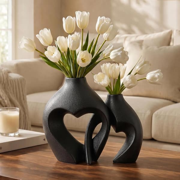 Svart keramisk blomstervas bordsdekoration hjärtformad vas set om 2 white