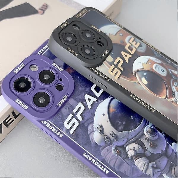 Flytende Angel Eyes Kjempe Astronaut TPU-telefondeksel til iPhone 15