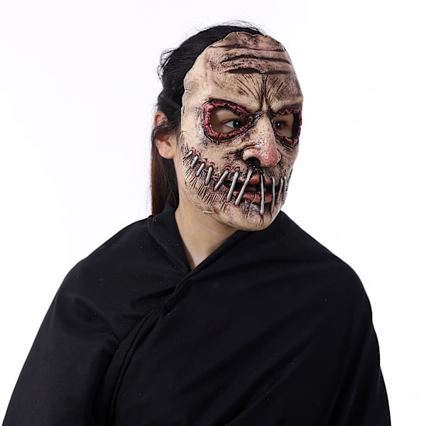Halloween-juhlan kauhunaamio lateksikummitusfestivaalin simulointi ihmisen pään peite