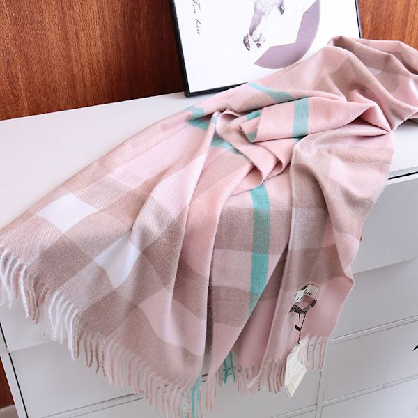 Klassinen ruudullinen huivi naisille Talvihuivi Klassinen ruudullinen kuvio Pehmeä paksuuntunut tekokashmir (pinkki)