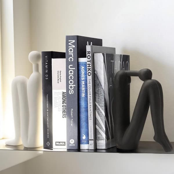 Keramiska bokstöd, set om 2, tänkardesign, svart och vit | Kraftiga bokstöd, modern estetisk inredning