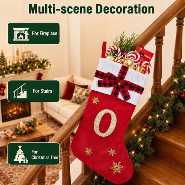 45 cm julstrumpa i röd sammet med bokstaven H och bjällror H