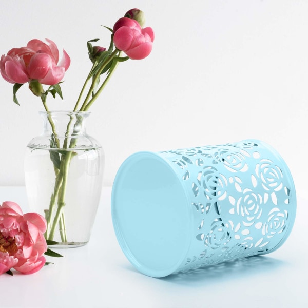 Metal Rose Flower Hollow Pen Blyant Pot Cylinder Container Makeup Kosmetiske Børster Holder Organizer (lyseblå)