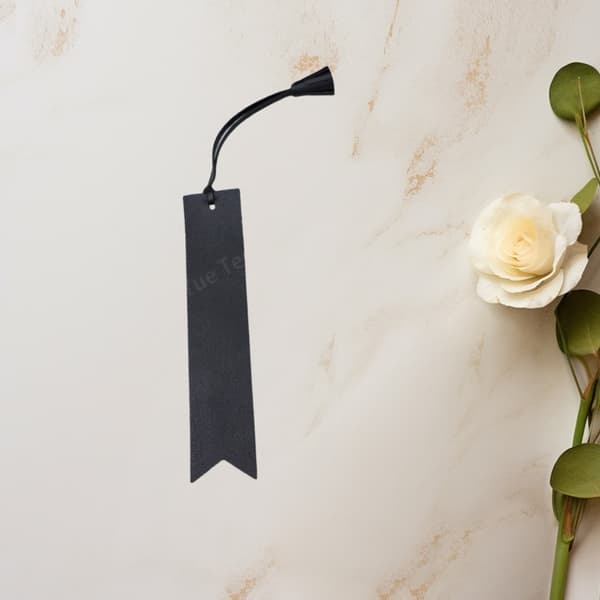 Elegant kvastbogmærke i PU-læder - Stilfuld sidemarkør