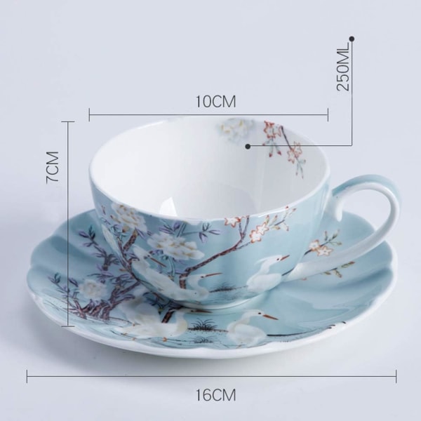 Blå fin benporcelæn kaffekop med underkop, farvede blomster, hvid kranie porcelæns te kop og underkop