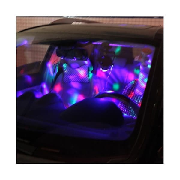 Diskokule med roterende RGB-lys + fjernkontroll (LED-partybelysning)