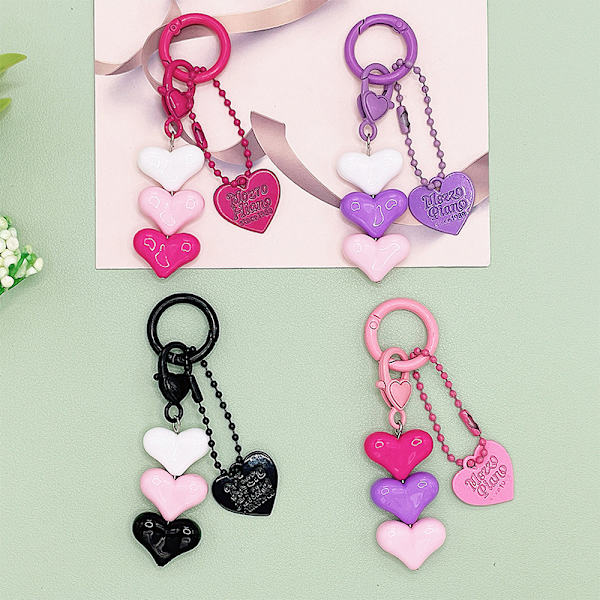 Love Keychain Øretelefonbeskyttelsesdeksel Øretelefonbeskyttende Case Red
