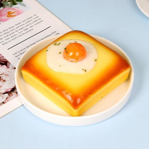 Stekt Egg Toast Squishy Leketøy Yellow