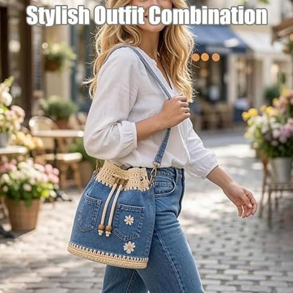 Hinkväska i denim med dragsko och broderad virkad kantjustering A2