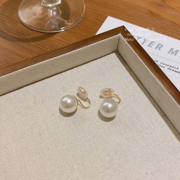 Pearl Ear Clip Fashion ilman korvareikää korvakorut Yksinkertainen korvakalvo 10mm