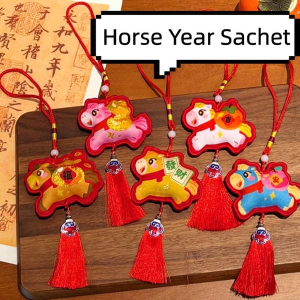 Ny e Pony Kvast Ornament Charm Vedhæng Hesteåret Sach A3