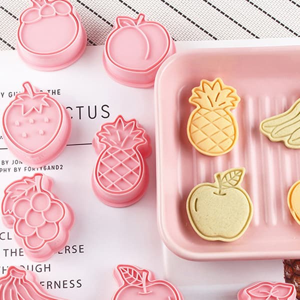 8 kpl Fruit Cookie mold 3D-kuorrute Fondant Plastic Coo