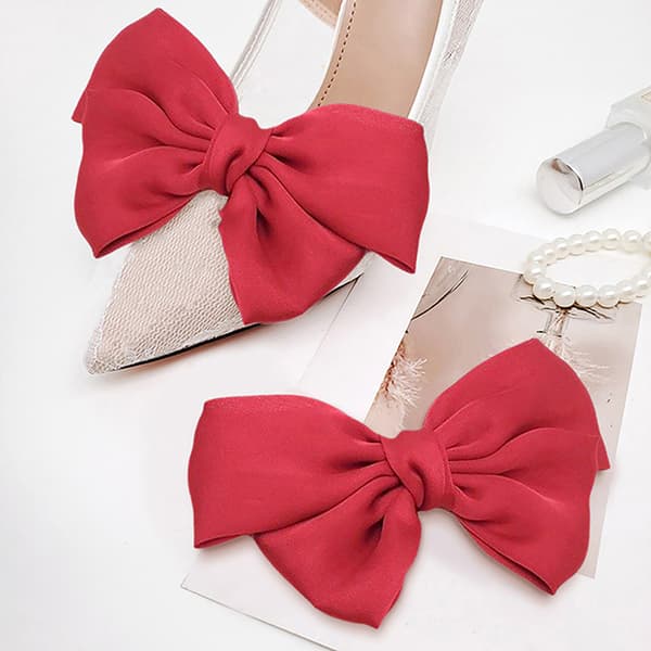 1 par eleganta bowknot-skor Spänne för kvinnor Enfärgade prickar S Black