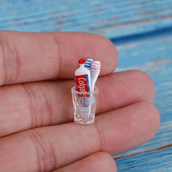 3 st dockskåp miniatyr tandkräm tandborste set mini badrum A3