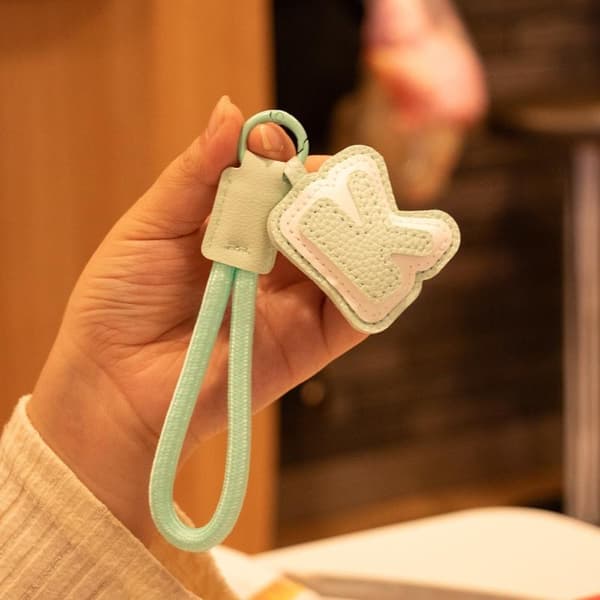 Mode PU Läder Bokstav Nyckelring Nylon Flätat Rep Kort Rem K