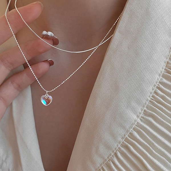 Trendigt Elegant Moonstone Heart Pendant Halsband Silver Färg Cl