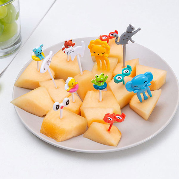 Animal Fruit Fork Mini Cartoon Barn Snack Cake Dessert  Fru A9