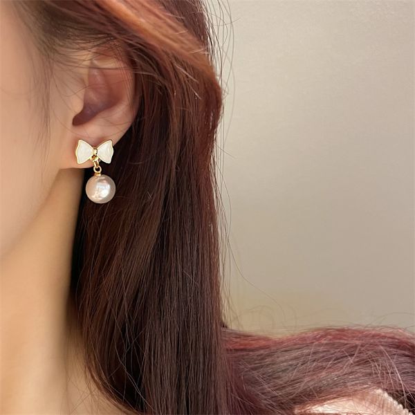 Muoti Naisten Yksinkertaiset hienot korvakorut Bow Knot Shell Pearl