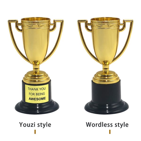 5 st Plast Golden Mini Award Trophy Leksaker Priser för barn Birt A