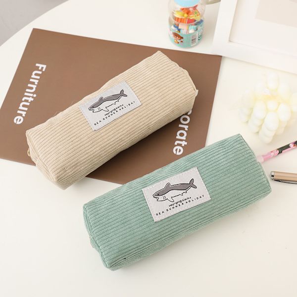 Shark Case Vakosametti case Kawaii Paperi iso Cap A3