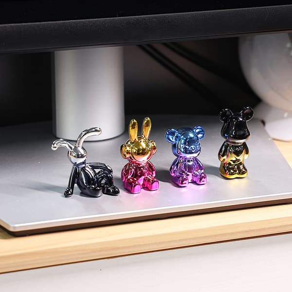 4 STK e Cartoon Bear Car Interior Decorations Car Center Consol A4