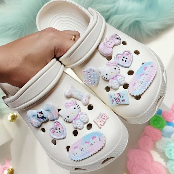 12 st e Bow Bone Hello Kitty Skodekor för träskor sandaler