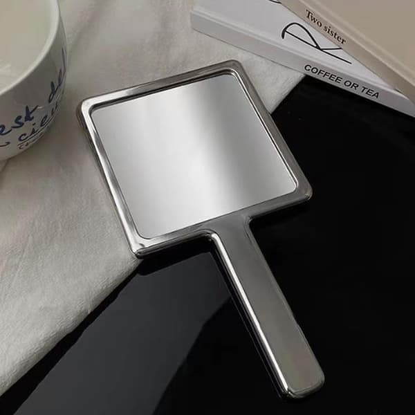 Ins Liquid Shape Square Mirror Mini Håndholdt skrivebordskosmetikk