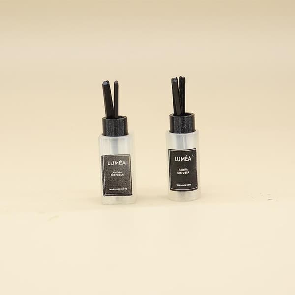 1/5 st miniatyr aromdiffusormodeller dockhus minidoft Black
