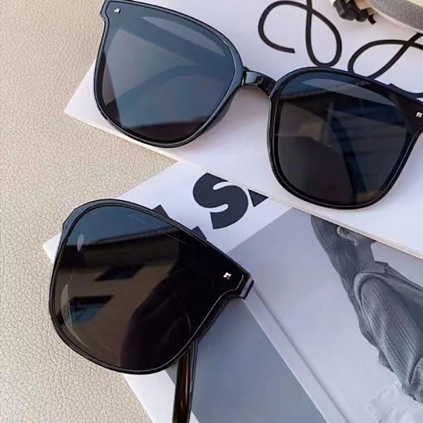 Sammenleggbare solbriller for kvinners nye UV- og solbeskyttelse Sungla black