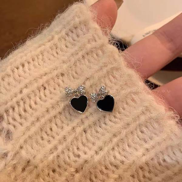 Øredobber for kvinner Asymmetrical e Bowknot Black Heart Drop Earrin