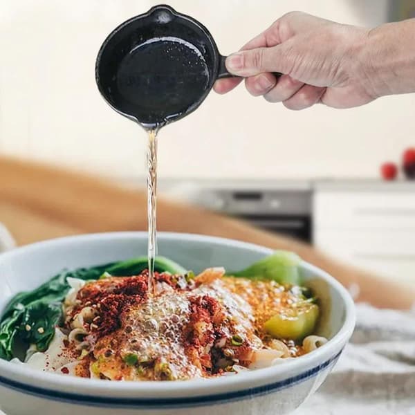 8,5 CM støpejern non-stick eggstekepanne oljedryppanne for