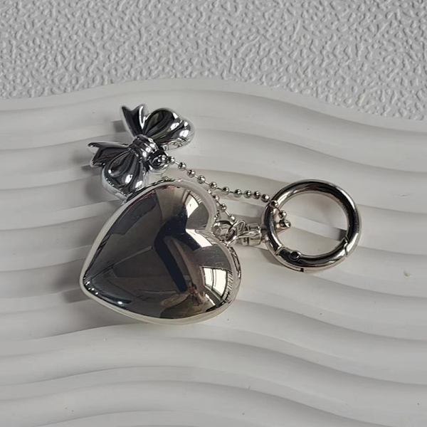 n Bowknot Heart Avaimenperä Y2K Metallinen Avaimenperä Reppu Riipus Joulukuu