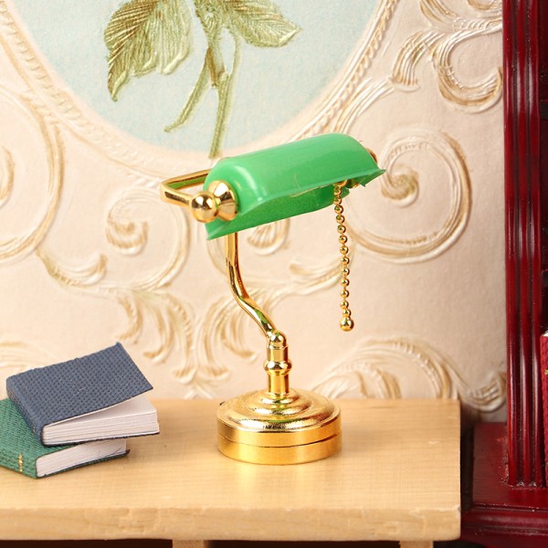 1:12 Dockhus Miniatyr skrivbordslampa LED-lampa Grönt brevbärarljus