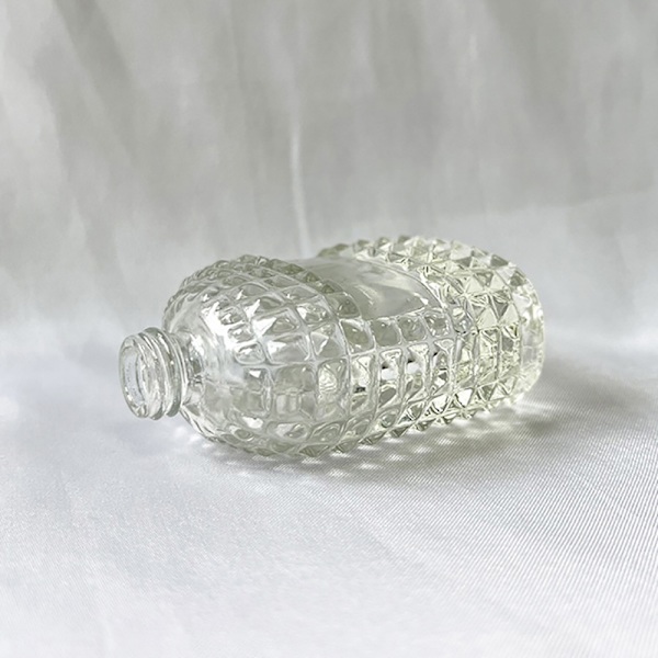 30 ml påfyllningsbar parfymatomizer tom ananasformad glasflaska