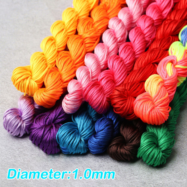 24 meter 1,0 mm Nylon Armband Flätad sträng DIY Tofsar B Red
