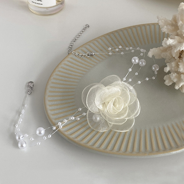 Romantisk svart og hvit choker blomst perlekjede kvinnelige Cl Beige