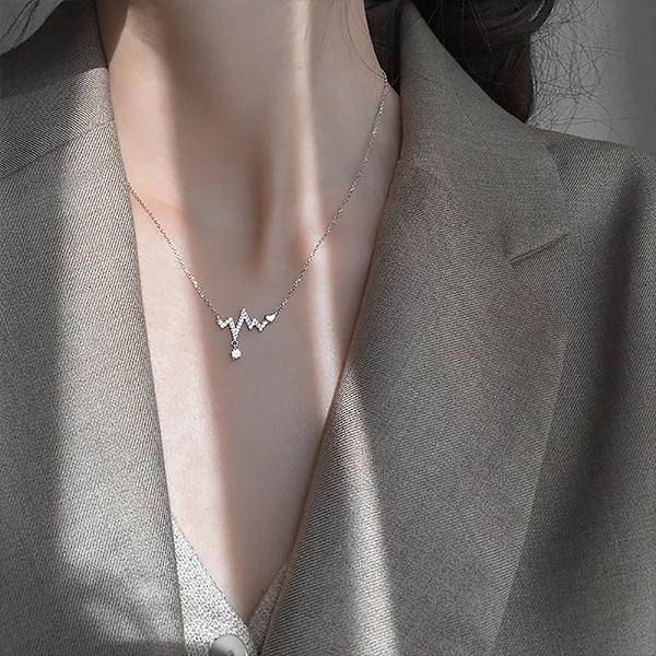 Ny mote kvinner Shiny Heartbeat Clavicle Chain Halskjede for W Gold
