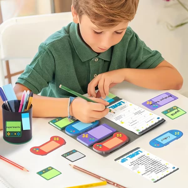 Notesæt med spilkonsoltema med rige og unikke designs A