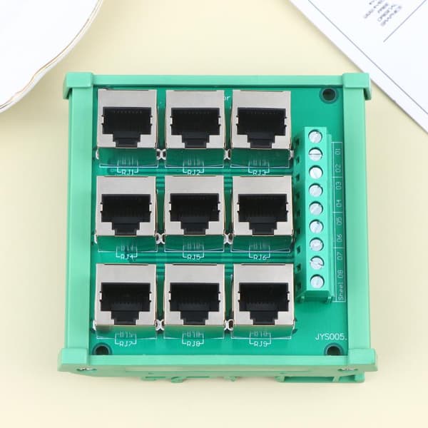RJ45 8p8c Ethernet-portin riviliitinsovitin 9 ruuvilla