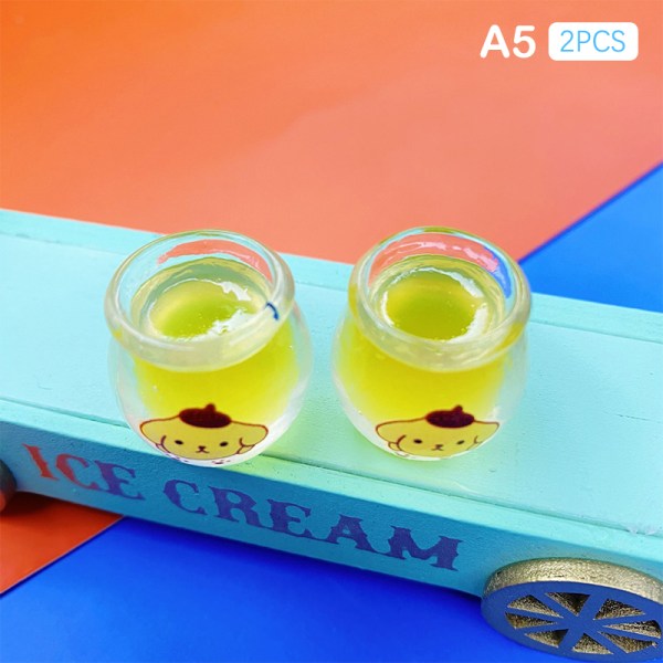 2 stk Lysende Sanrio Mini honningkrukke DIY 3D håndlagde smykker Res A5