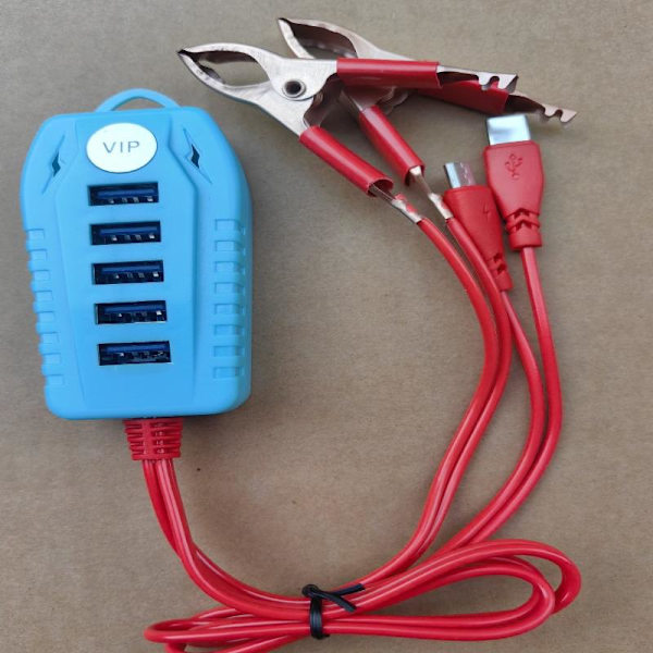 1 stk 4/5USB Clipoplader USB-interface Universal Batteri Telefon A2
