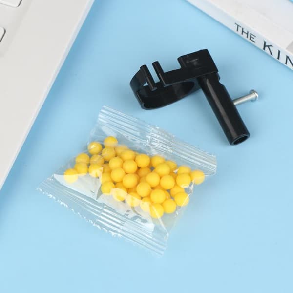 1/5 sett skjult mini plast kulekaster trygg leketøy black 1set