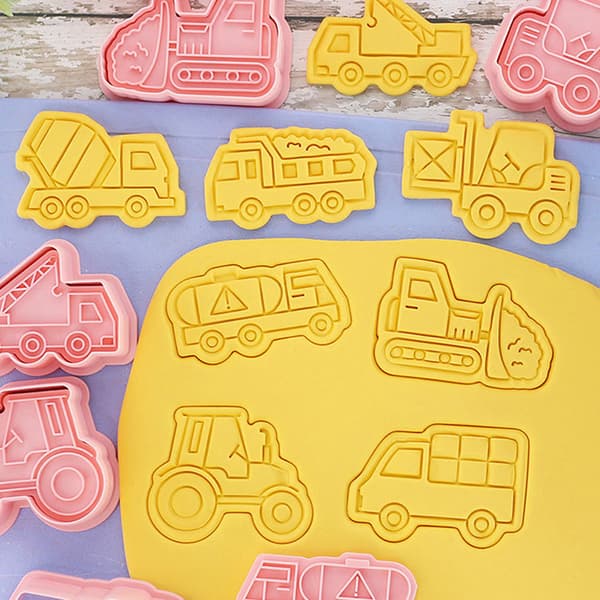 8 Stk/sett Kjøretøy Bil Cookie Molds 3D Cartoon Cookie Mold Biscu B