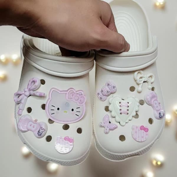 10 st kristall Hello Kitty rosett skoberlocker set e tecknad plast